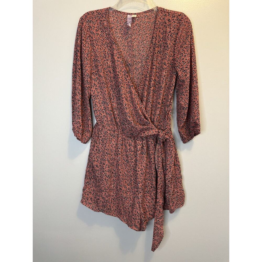 Francesca ALYA - WOMEN'S PINK 3/4 SLEEVE FLORAL PRINT ROMPER - SIZE M -Faux wrap